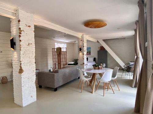 Spacious 70m2 Apartment In City Centre With Lovely Terrace