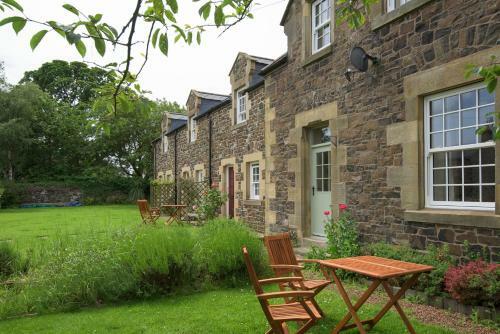 Pol!cehouse Cottages, Embleton