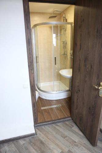 Two Level Apartment Redco 3