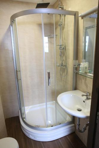 Two Level Apartment Redco 3