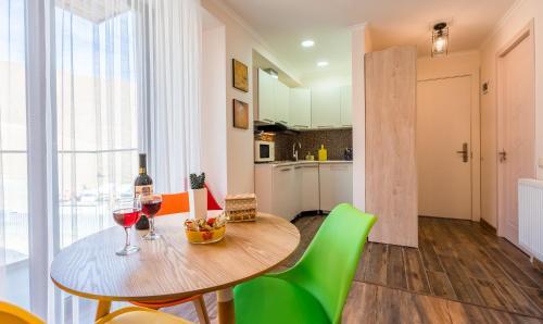 Apartment422