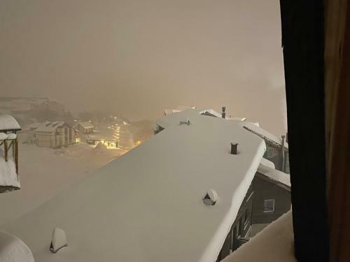 Apartment In Gudauri With Three Rooms