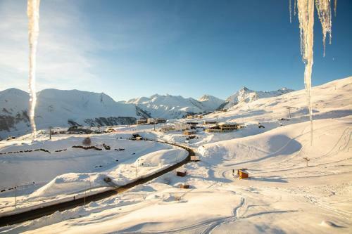 Charming Studio Apartment For 4 In New Gudauri
