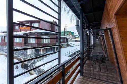 Stylish Studio Apartment With Balcony In Marshall Gudauri Project
