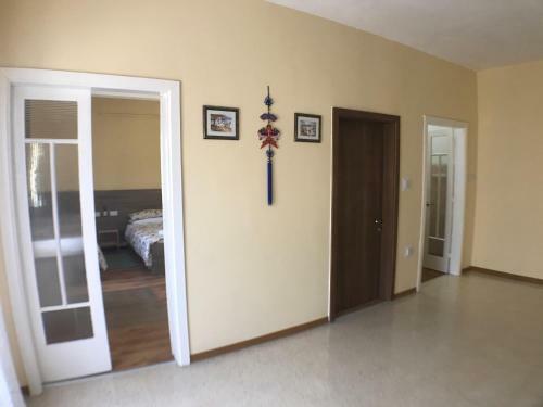 Corner Townhouse 1km From University