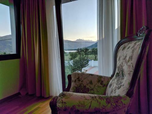 Hotel And Restaurant Abas