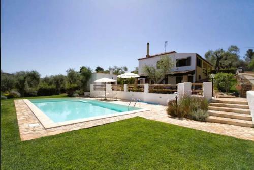 Alghero Villa Melissa Per 6 Persone Con Piscina E Giardino