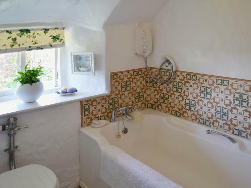 Whiteabury Cottage