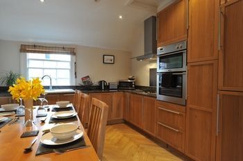 Chester Apartments