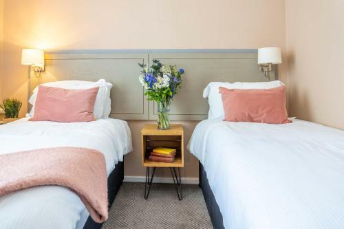 Posada Hartford Hall Hotel By Marston's Inns