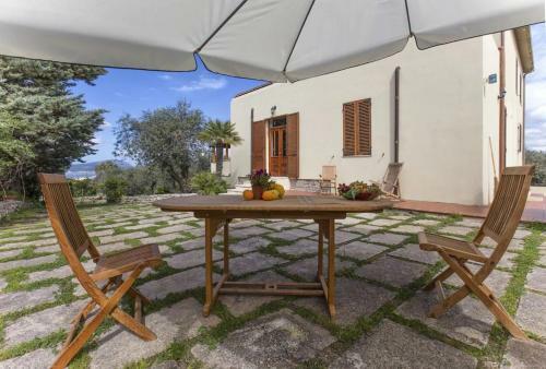 Alghero Villa Per 8 Persone Vista Mare Immersa Nel Verde Con Giardino