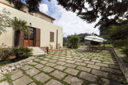 Alghero Villa Per 8 Persone Vista Mare Immersa Nel Verde Con Giardino
