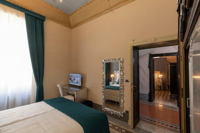 Hostal Luxury Liberty House