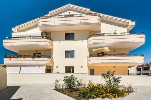 Albachiara Apartment With Terrace