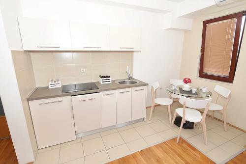 Apartments Kuzmanoski
