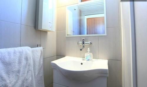 Hostal Villa White Lake
