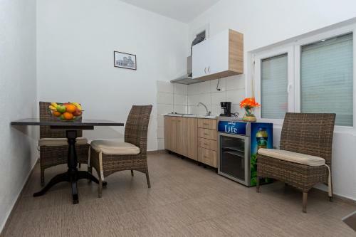 Hostal Upper Gate Apartments