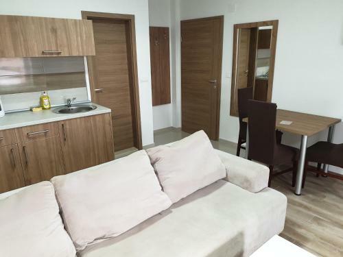 Apartamento Anja - Chinar Tree Square