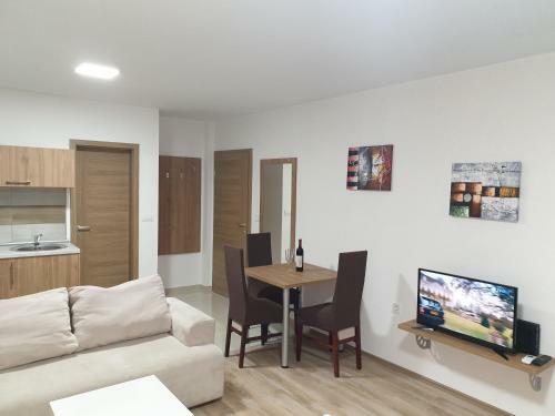 Apartamento Anja - Chinar Tree Square