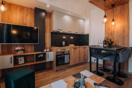 Pearl Apartments