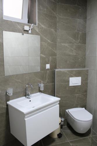 Mihail's Apartments In Ohrid 3
