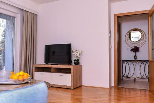 Rupe Apartments