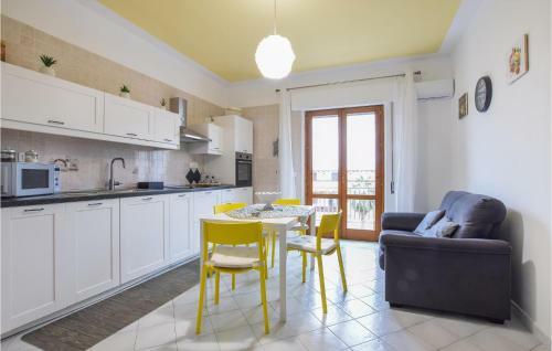 Nice Apartment In Altavilla Milicia With 3 Bedrooms