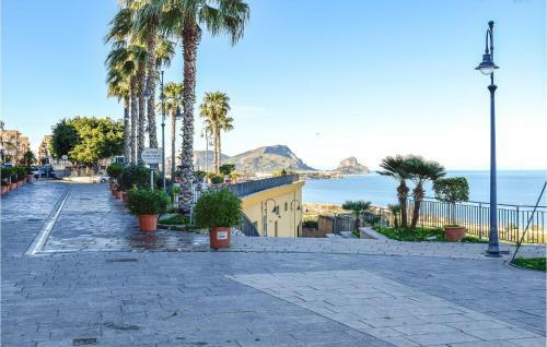 Nice Apartment In Altavilla Milicia With 3 Bedrooms
