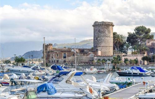 Nice Apartment In Altavilla Milicia With 3 Bedrooms