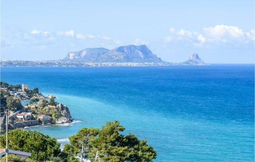 Nice Apartment In Altavilla Milicia With 3 Bedrooms