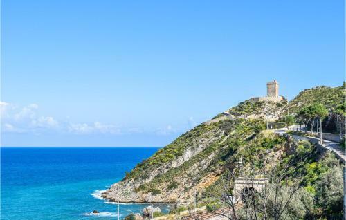 Nice Apartment In Altavilla Milicia With 3 Bedrooms