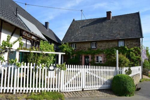 Apartamentos Landhaus Am Aremberg / Eifel
