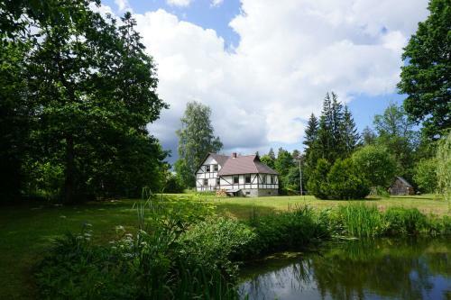 Holiday House Aivari