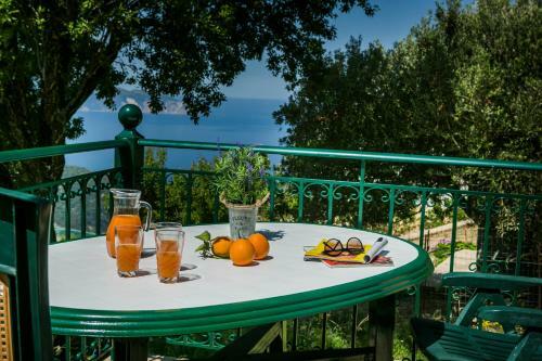 Apartment Voula Myrtos