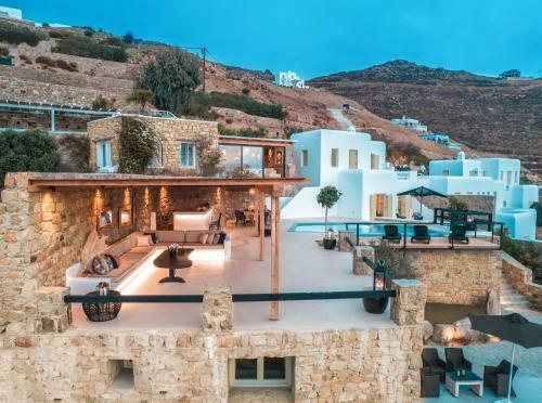 Villa Cycladic Paradise -stunning Sunsets -private Pool!