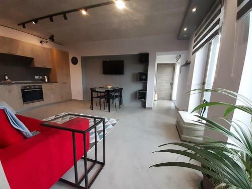 Modern Apartment On Mdina's Promenade
