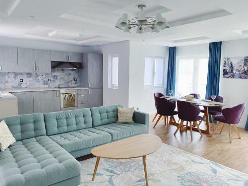 Amanito Apartments