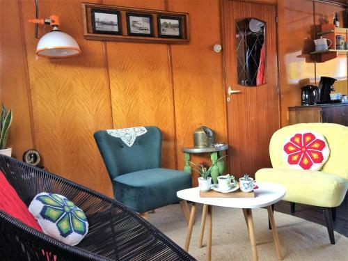 B&B Woonschip Robbedoes