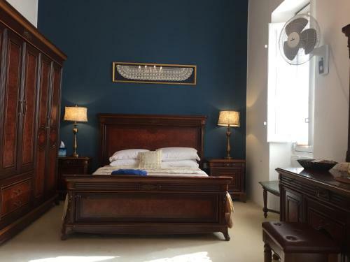 Hostal Santa Marija House