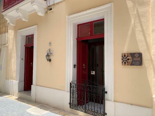 Hostal Santa Marija House