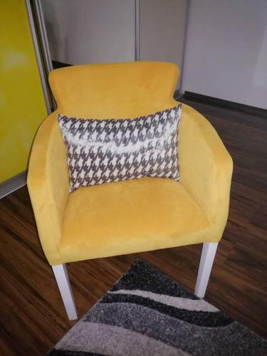 Yellow Apartment, Central Podgorica