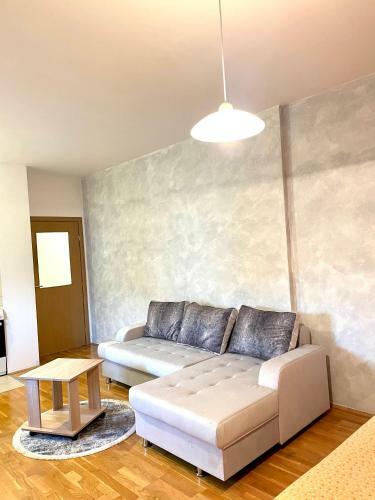 Naki Apartments