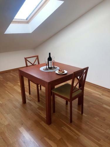 Cherry Apartment
