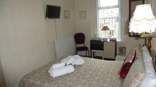 Hostal Whitehall Guest House