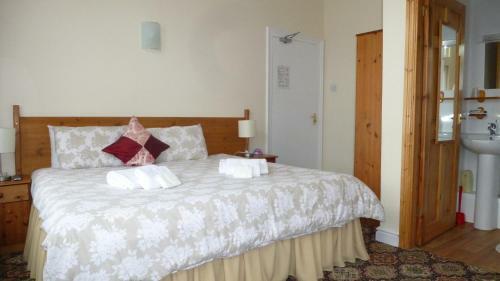 Hostal Whitehall Guest House