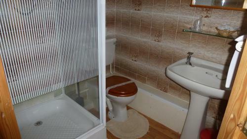 Hostal Whitehall Guest House