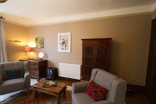 Bed & Breakfast Costislost House