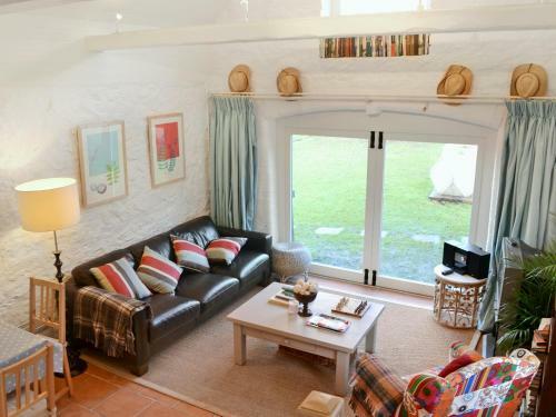 Ragwood Cottage