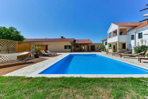 Villa Marinic With Private Pool , Zadar County