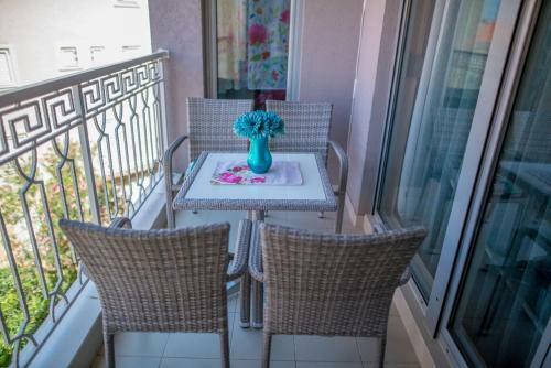 Blue Sea Apartment
